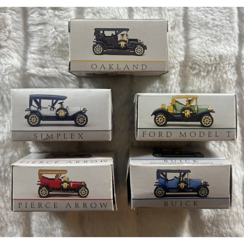 Readers Digest‎ Classic Car Miniature lot of 5 cars Model T Pierce Arrow